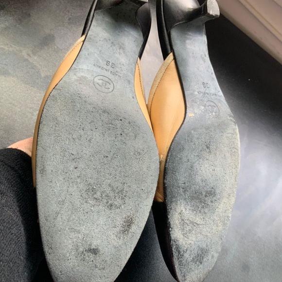 CHANEL 2005 CC Cap-Toe Slide Mules Size: 38 - Picture 5 of 7